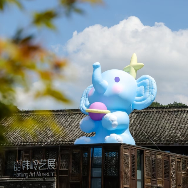 Customized Inflatable Cartoon Painted Elephant air Model Large Scale Event Amusement Park Atmosphere Graffiti