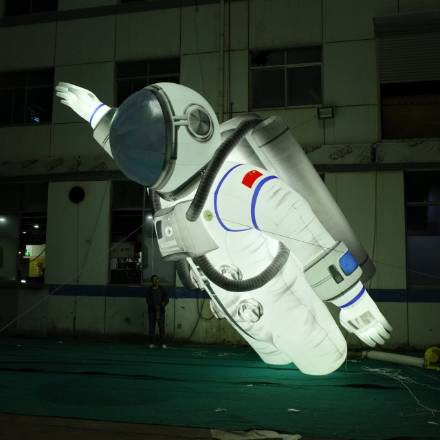 Giant Inflatable Astronaut Model Space Man Astronaut Inflatable Giant Inflatable Astronaut Costume for Promotion