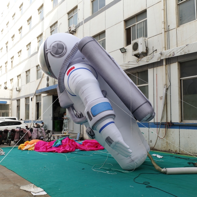 Giant Inflatable Astronaut Model Space Man Astronaut Inflatable Giant Inflatable Astronaut Costume for Promotion