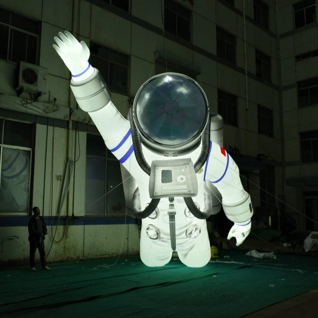 Giant Inflatable Astronaut Model Space Man Astronaut Inflatable Giant Inflatable Astronaut Costume for Promotion