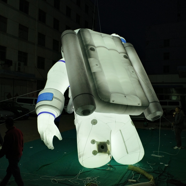 Giant Inflatable Astronaut Model Space Man Astronaut Inflatable Giant Inflatable Astronaut Costume for Promotion