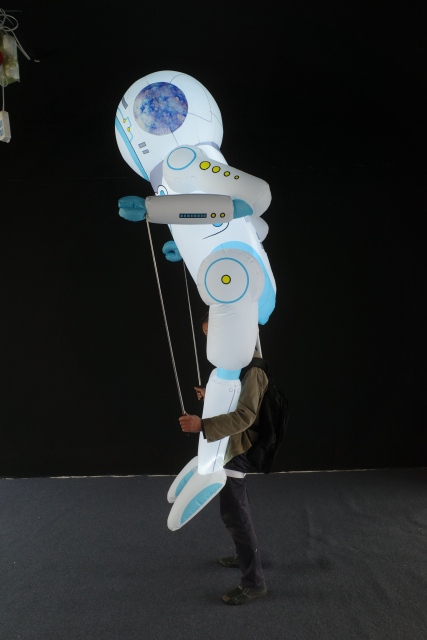 Giant Inflatable Astronaut Puppeteer Costume, Durable Space Themed Advertising Inflatable for Event