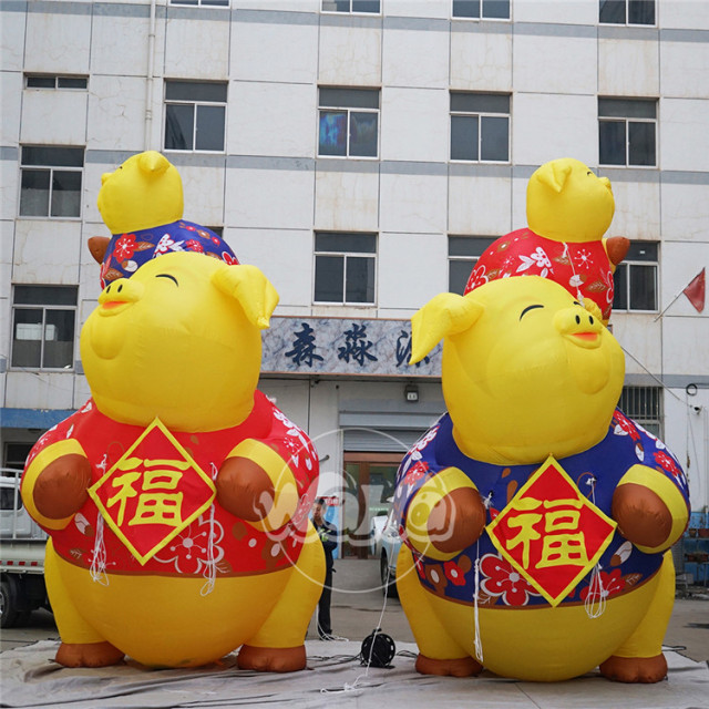 New Year Decoration Customized Attractive Giant Inflatable Flying Pig Large Inflatable Yellow Pig with Wing Free logo Printing for Stage Decoration&Commercial display & exhibition&Parade