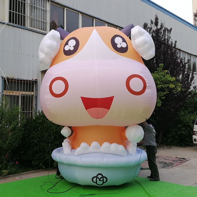 Logo Printing Inflatable Cow With Bathtub Inflatable Cow Promote Displayer for Stage Decoration&Commercial display & exhibition&Parade