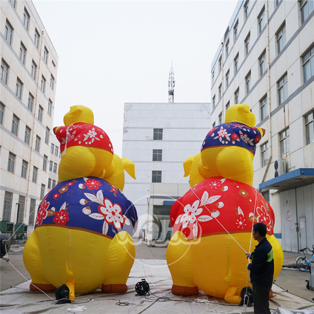 New Year Decoration Customized Attractive Giant Inflatable Flying Pig Large Inflatable Yellow Pig with Wing Free logo Printing for Stage Decoration&Commercial display & exhibition&Parade