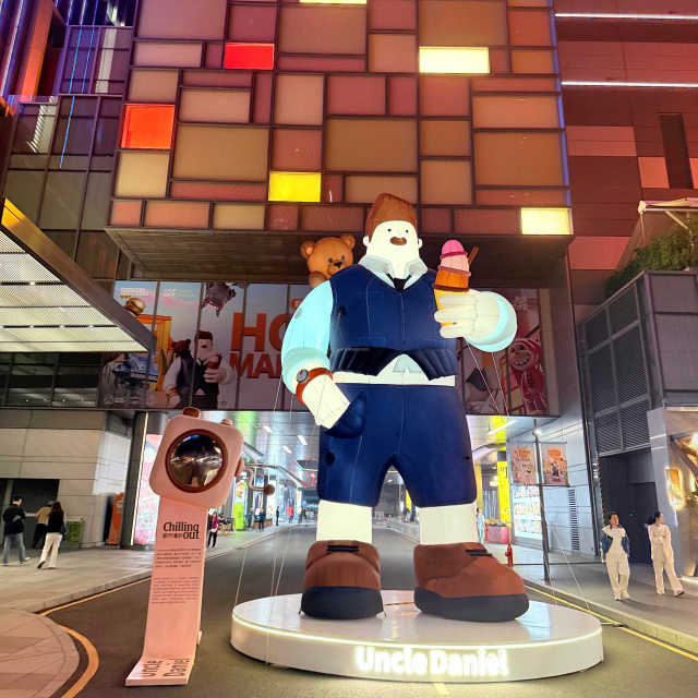 Customized Outdoor Advertising Inflatable Boy Giant Inflatable Cartoon Man for Advertising Decoration