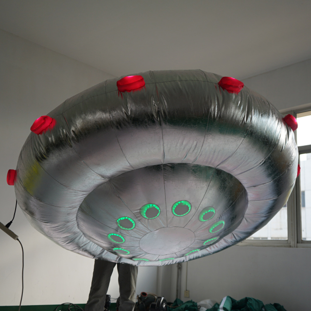 Inflatable Giant Cartoon Alien Masquerade Mask 8-10ft Oxford Material Customizable Size for Event & Party Decor