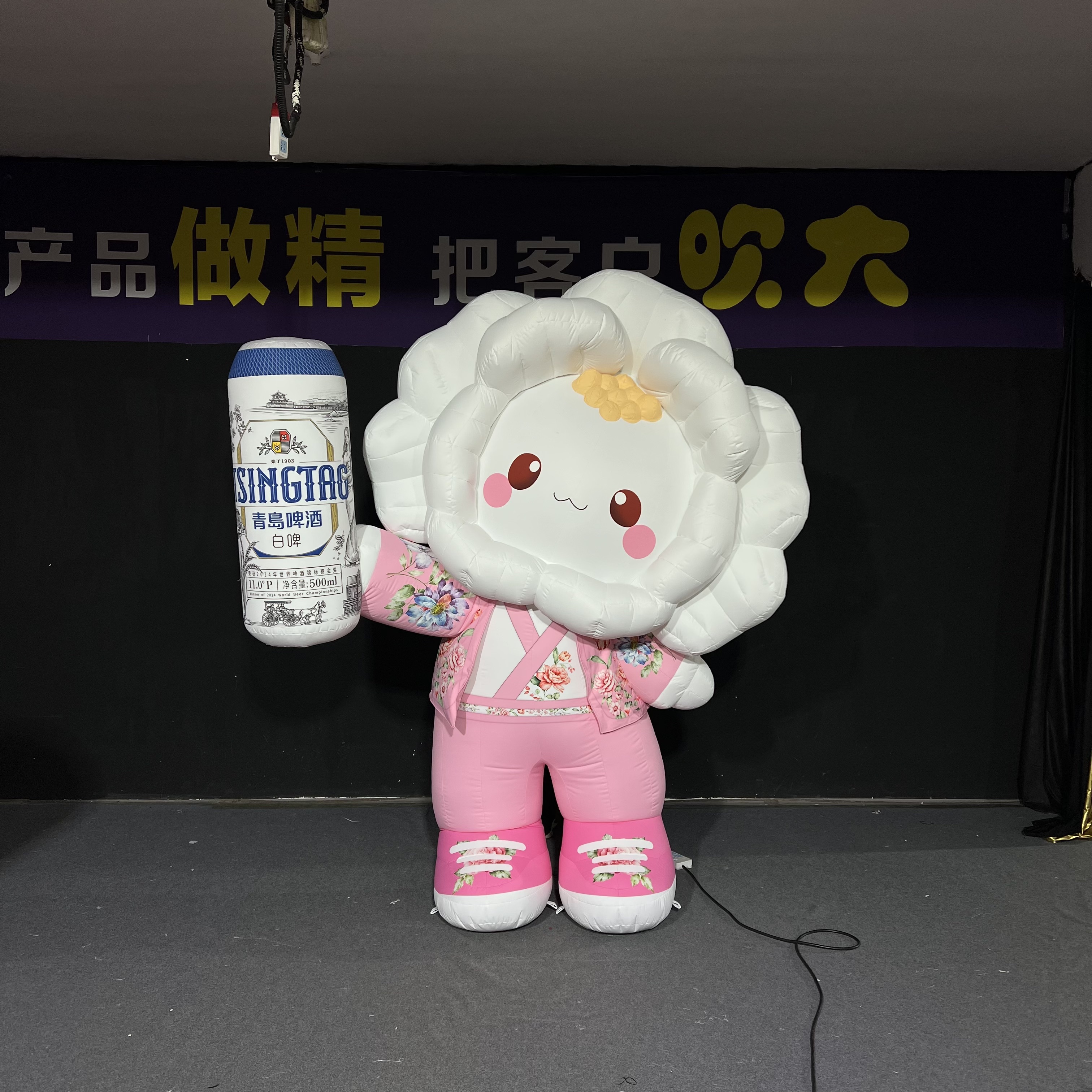 Professional Giant Inflatable Brand Mascot, Premium LED Advertising Inflatable for Commercial Promotion & Event