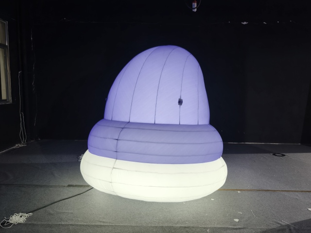 High Quality Inflatable LED Gnome Hat, Heavy-Duty Advertising Inflatable for Outdoor Long-Term Display