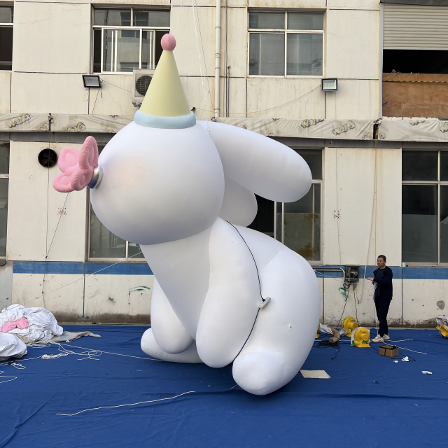 Custom Made Inflatable Cartoon Bunny Installation, Personalized Advertising Inflatable for Commercial Decoration & Exhibition