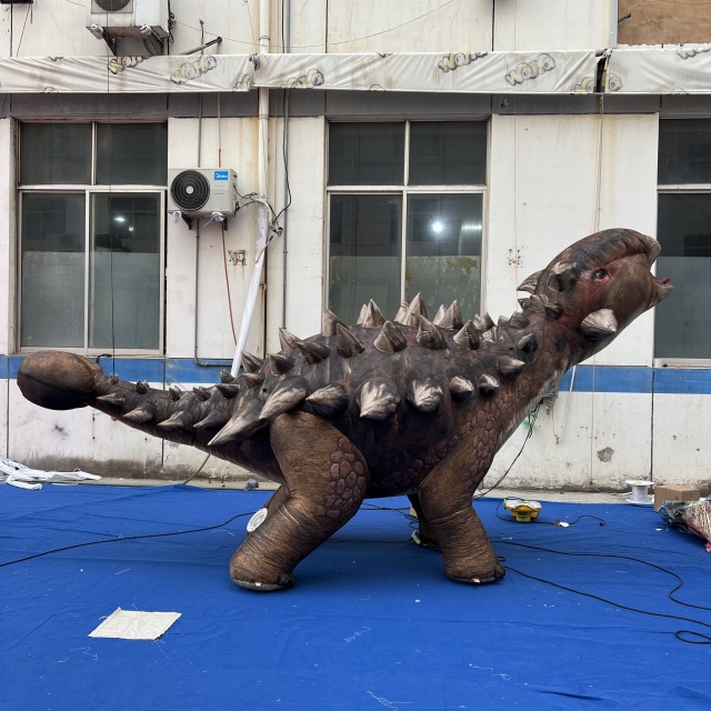 Premium Custom Inflatable Realistic Dinosaur, Long-Lasting Advertising Inflatable for Commercial Decoration & Museum
