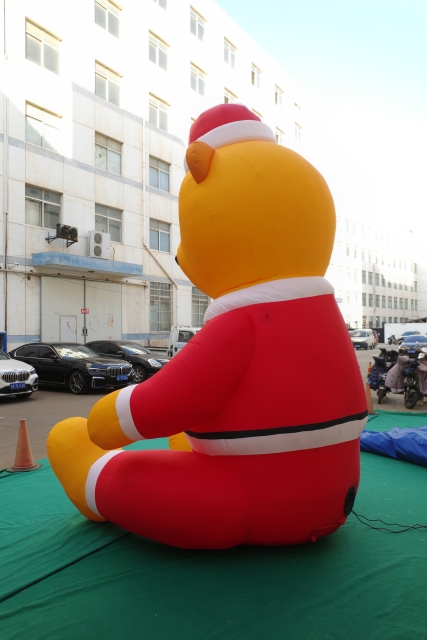 Giant Inflatable Christmas Bear Mascot for Commercial Display & Exhibition, Durable Advertising Inflatable