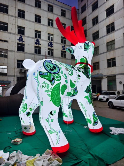 Giant Illuminated Inflatable Christmas Reindeer for Commercial Display & Exhibition, Durable LED Advertising Inflatable
