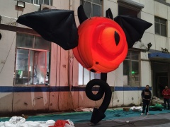 Giant Illuminated Inflatable One-Eyed Bat Monster for Halloween, Durable LED Advertising Inflatable