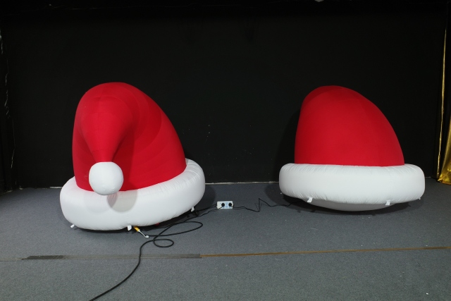 Giant Illuminated Inflatable Santa Hat for Commercial Display & Exhibition, Durable Christmas Advertising Inflatable