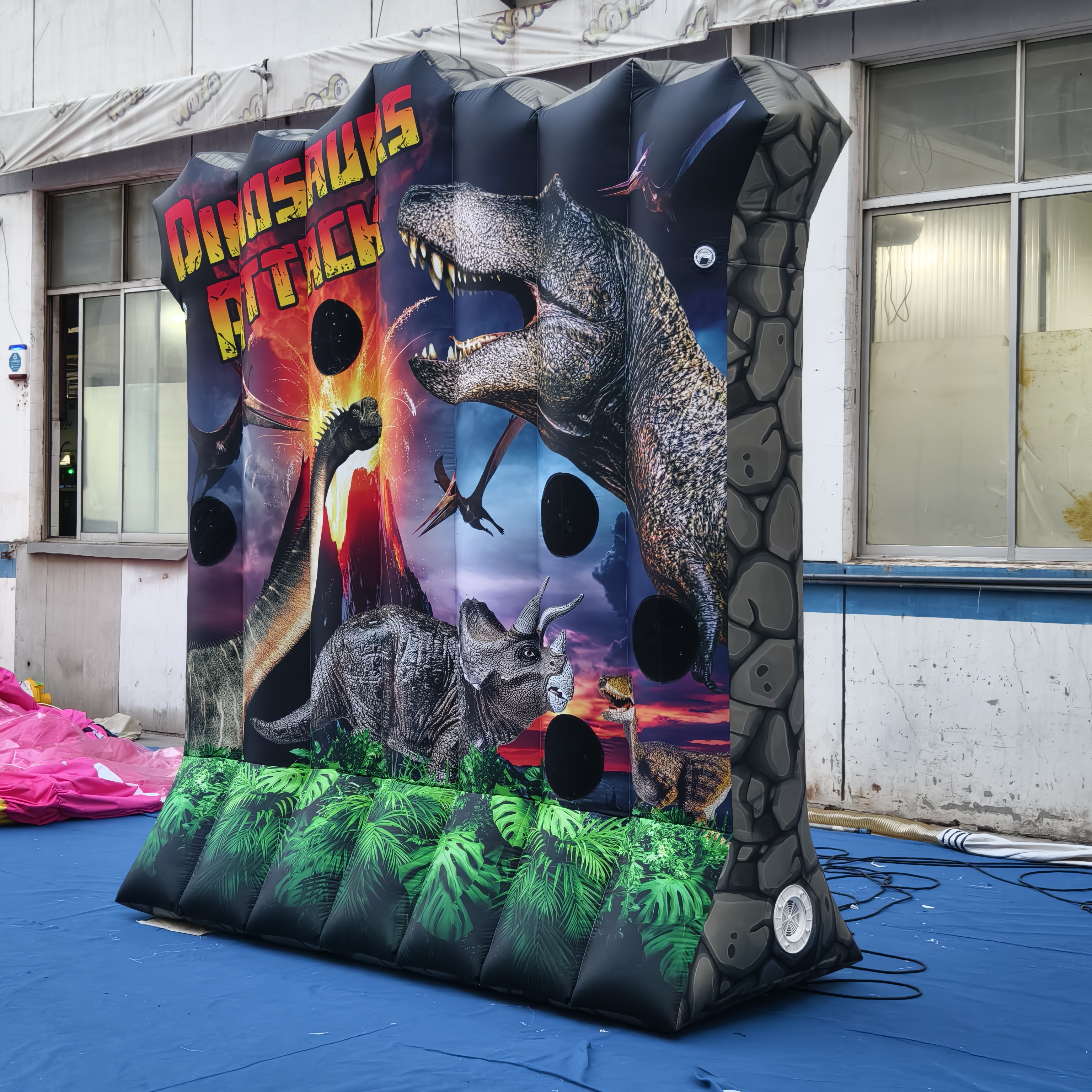 Large Inflatable Dinosaur Attack Carnival Game, Promotional Blow up Inflatable for Commercial Exhibition & Event