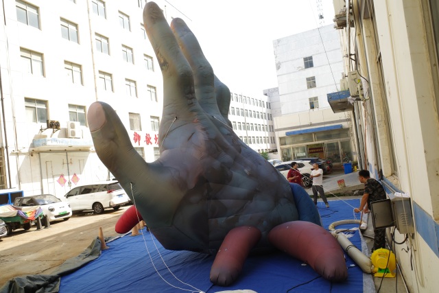 Giant Illuminated Inflatable Monster Hand for Halloween, Durable LED Advertising Inflatable