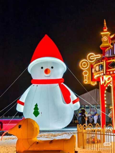 Giant Custom Inflatable Snowman, Durable Advertising Inflatable for Christmas & Mall Decoration