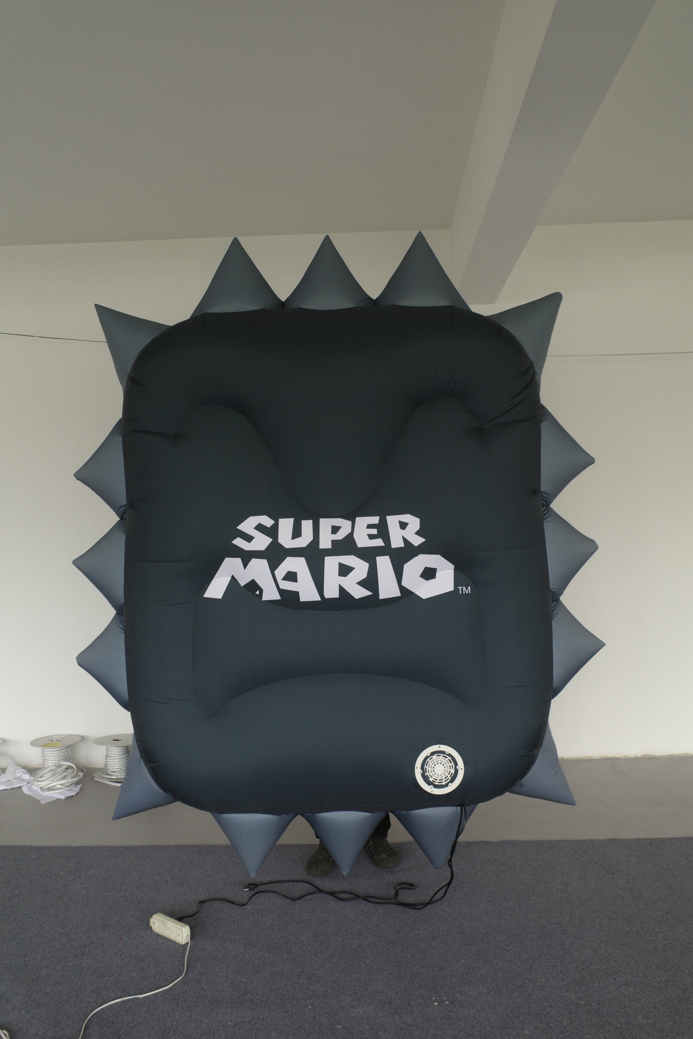 Giant Inflatable Ghost Wall Monster for Halloween, Durable Advertising Inflatable