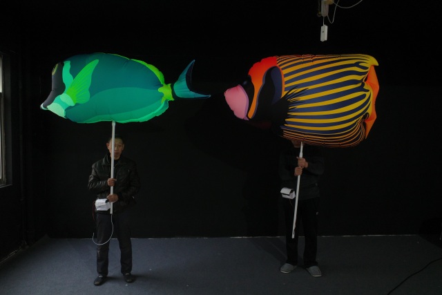 OEM Custom Inflatable Rainbow Fish Puppet, Commercial Grade Advertising Inflatable for Event Performance