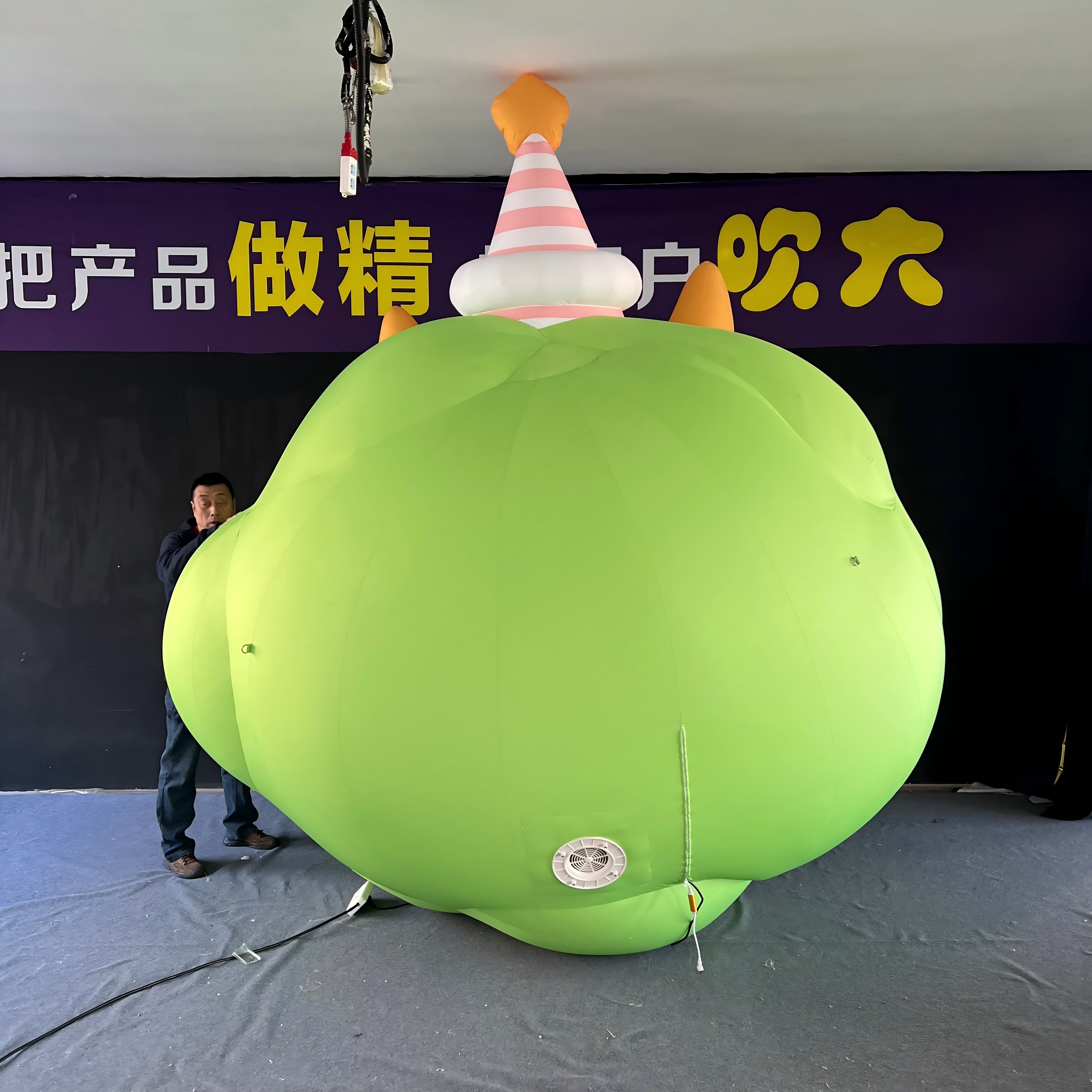 Customized Cute Sheep Inflatable Models for Spring Can Be Used for Event Check-ins and Commercial Exhibitions.