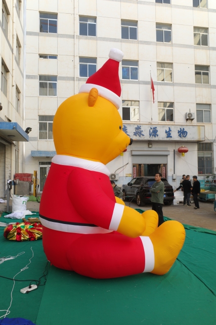 Giant Inflatable Christmas Bear Mascot for Commercial Display & Exhibition, Durable Advertising Inflatable