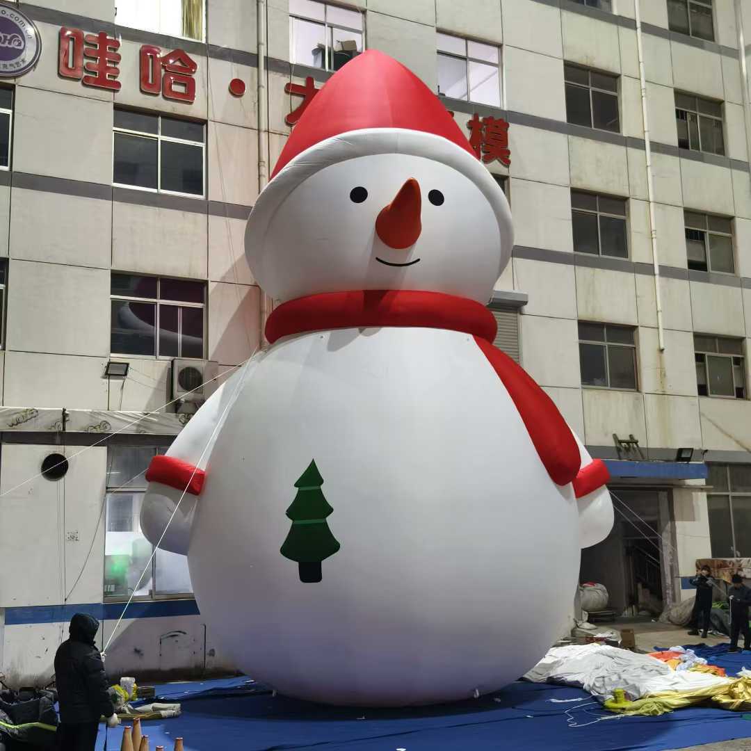 Giant Custom Inflatable Snowman, Durable Advertising Inflatable for Christmas & Mall Decoration