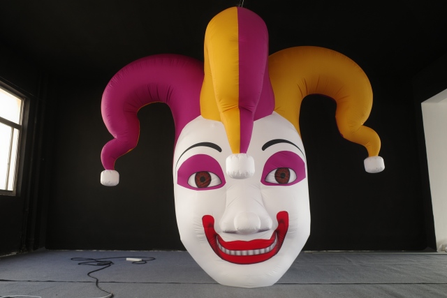 Giant Inflatable Venetian Jester Mask for Carnival, Durable Free-Standing Advertising Inflatable