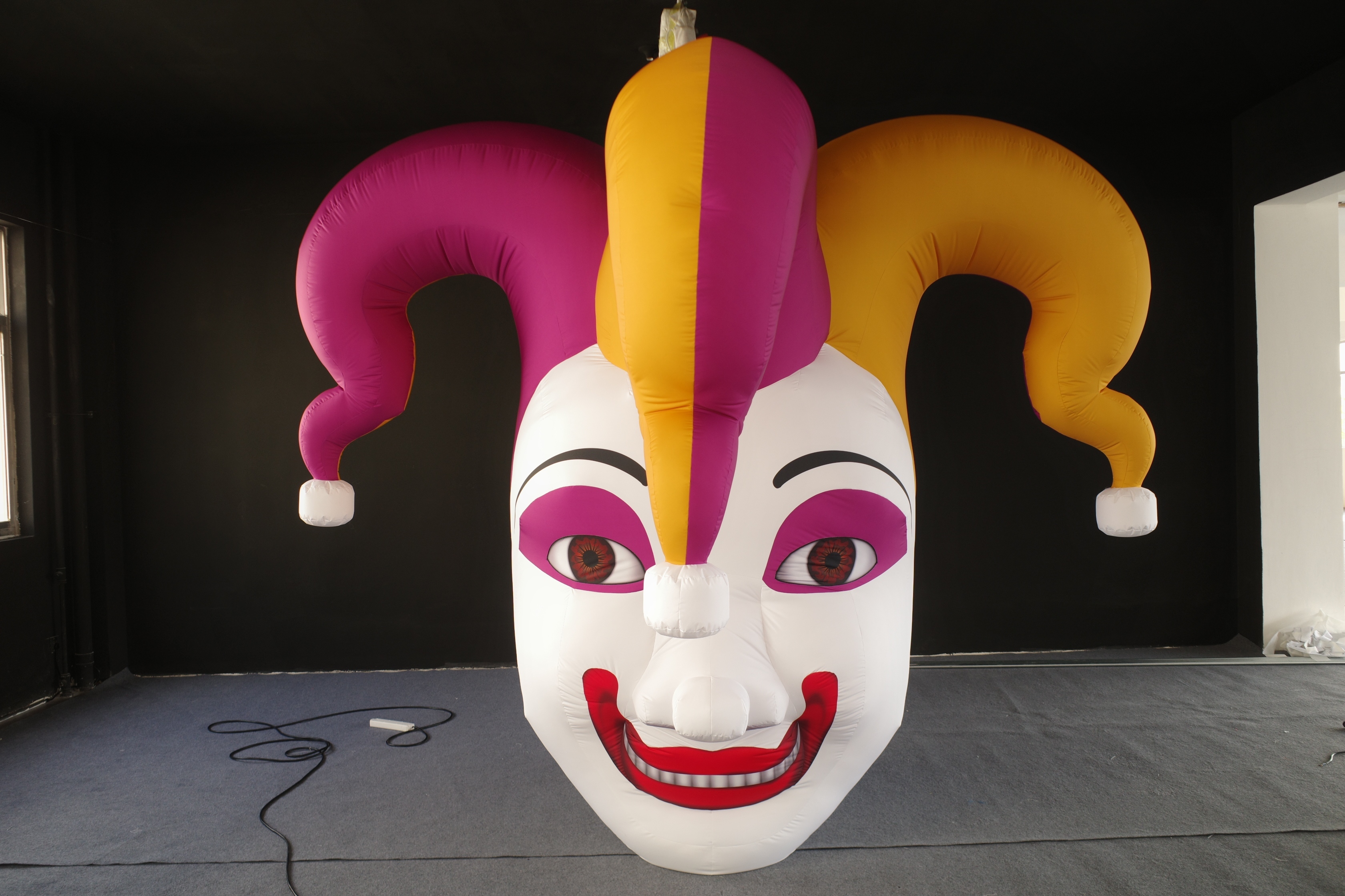 Giant Inflatable Venetian Jester Mask for Carnival, Durable Free-Standing Advertising Inflatable