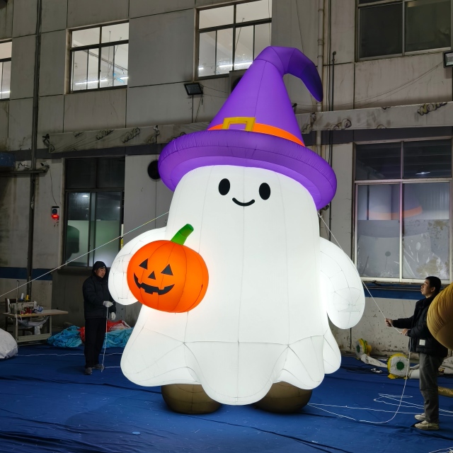 Large Inflatable Cute Ghost Mascot with Pumpkin, Promotional Blow up Inflatable for Mall & Event