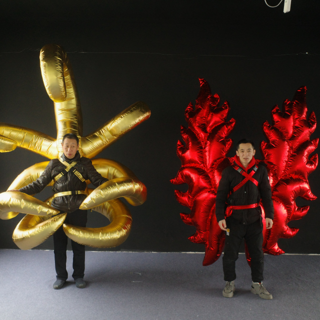 OEM Custom Wearable Inflatable Tentacle/Flame Wings, Commercial Grade Inflatable for Festival
