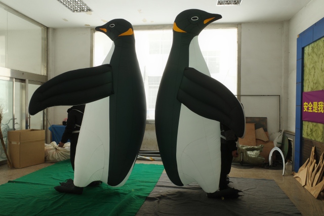 Custom Made Inflatable Realistic Penguin, Personalized Advertising Inflatable for Commercial Display & Mall