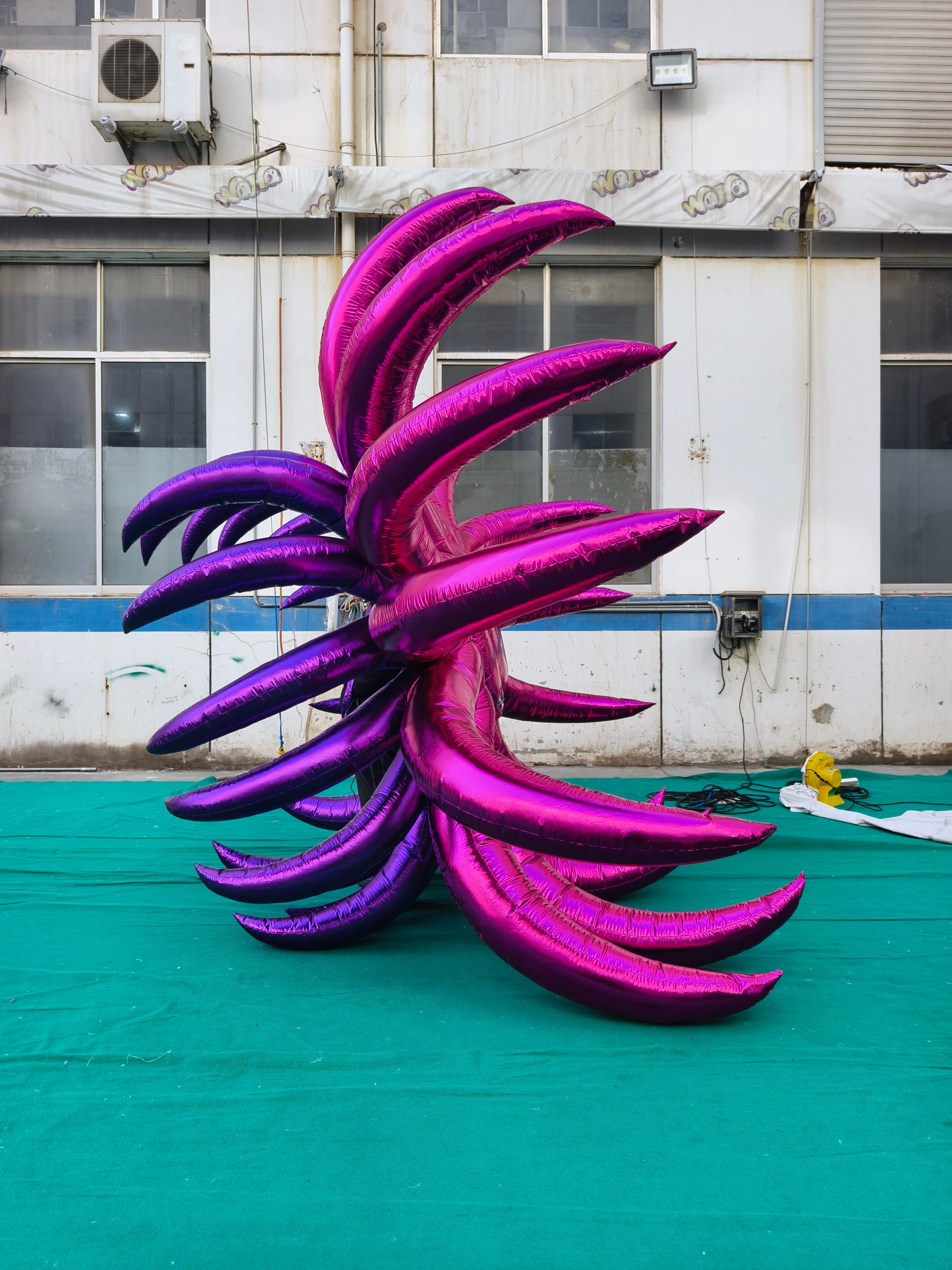 Customized Inflatable Metallic Flower Model, Advertising Inflatable for Commercial Decoration & Show