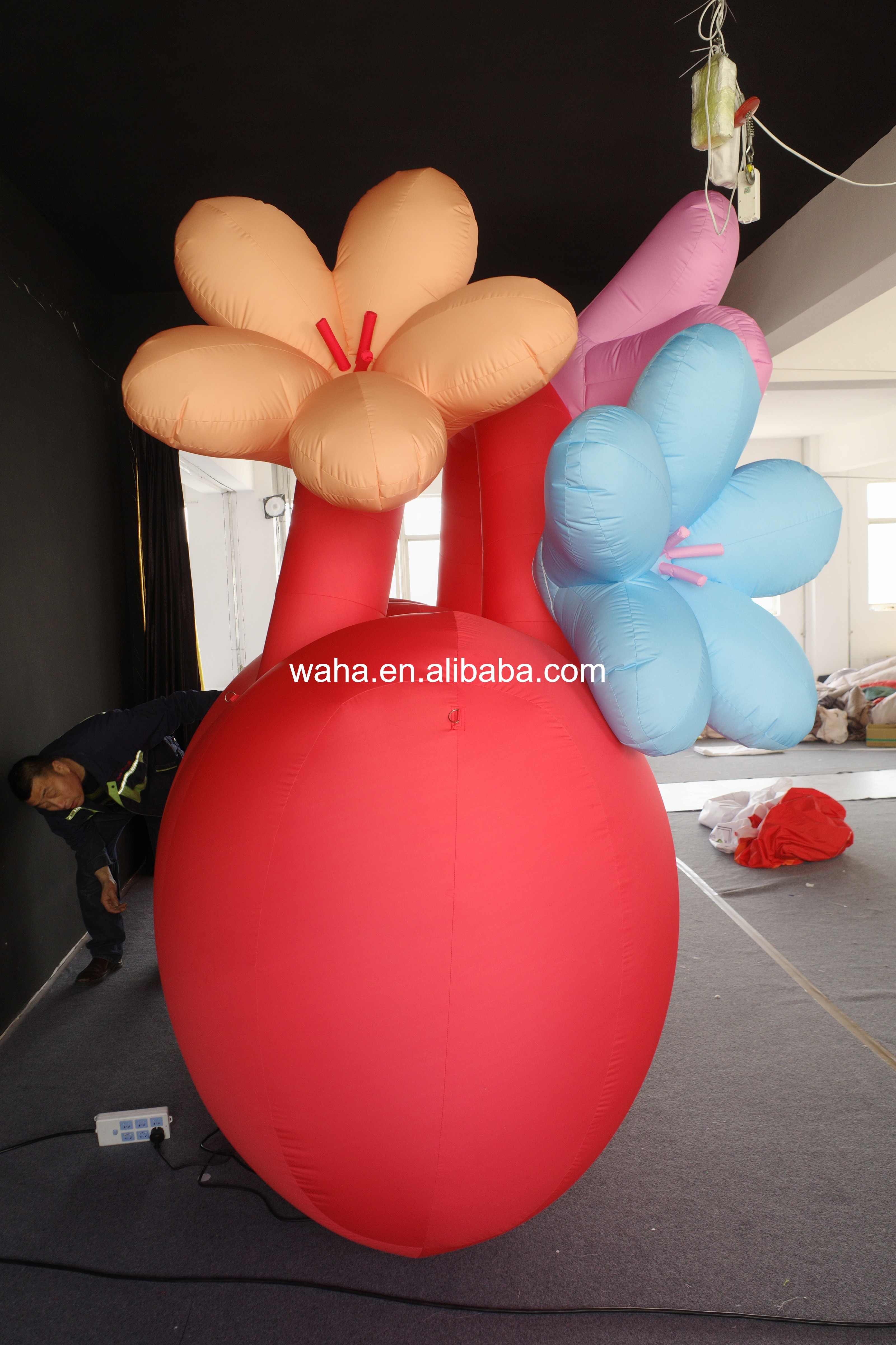 Customized Inflatable "Viral Handbag" Model, Advertising Inflatable for Tourism Decoration & Photo Booth