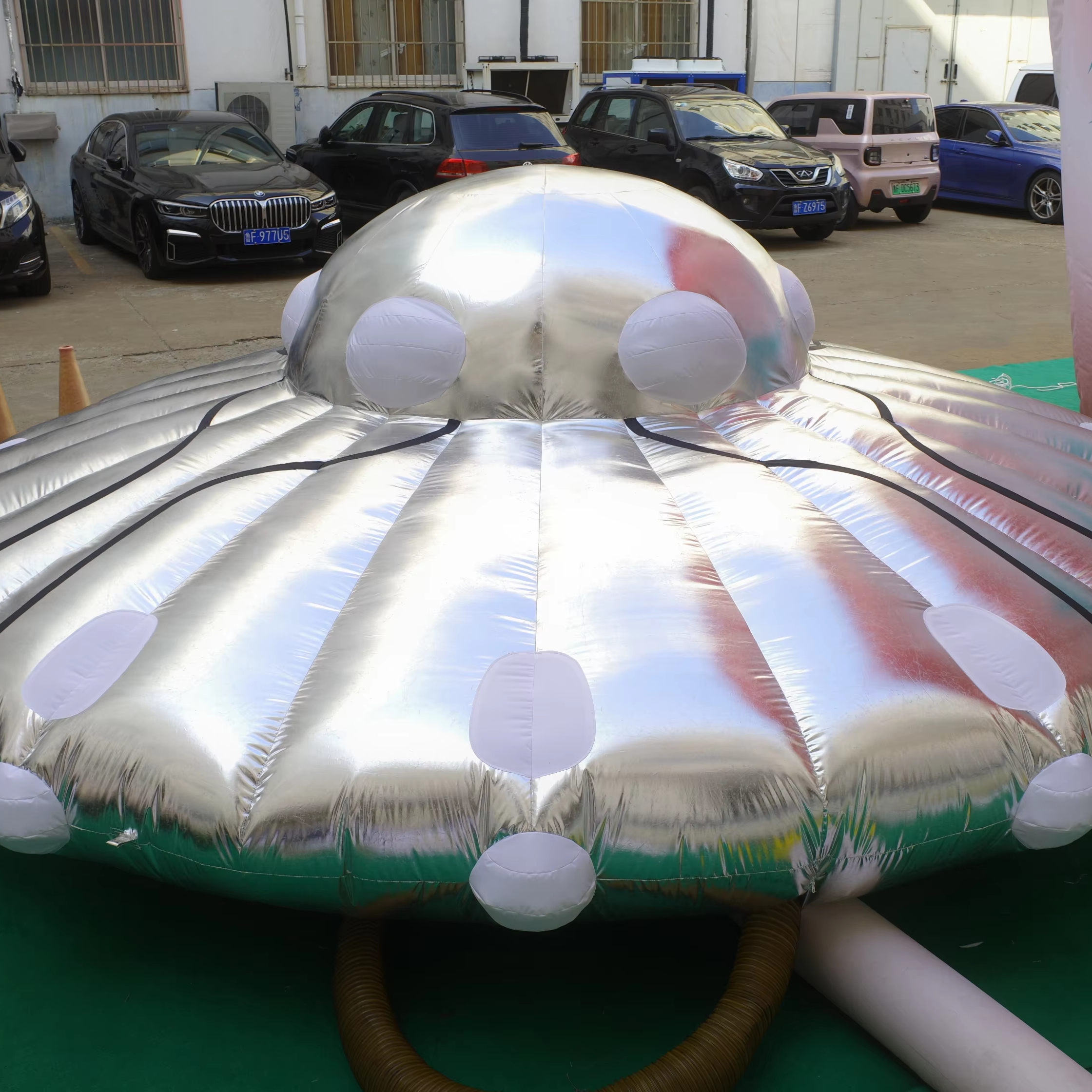 Professional Large LED Inflatable Spaceship Prop, Premium Advertising Inflatable for Commercial Exhibition & Sci-Fi Night Event