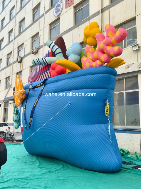 Premium Custom Retail Themed Inflatable, Long-Lasting Advertising Inflatable for Mall Branding & Retail Event