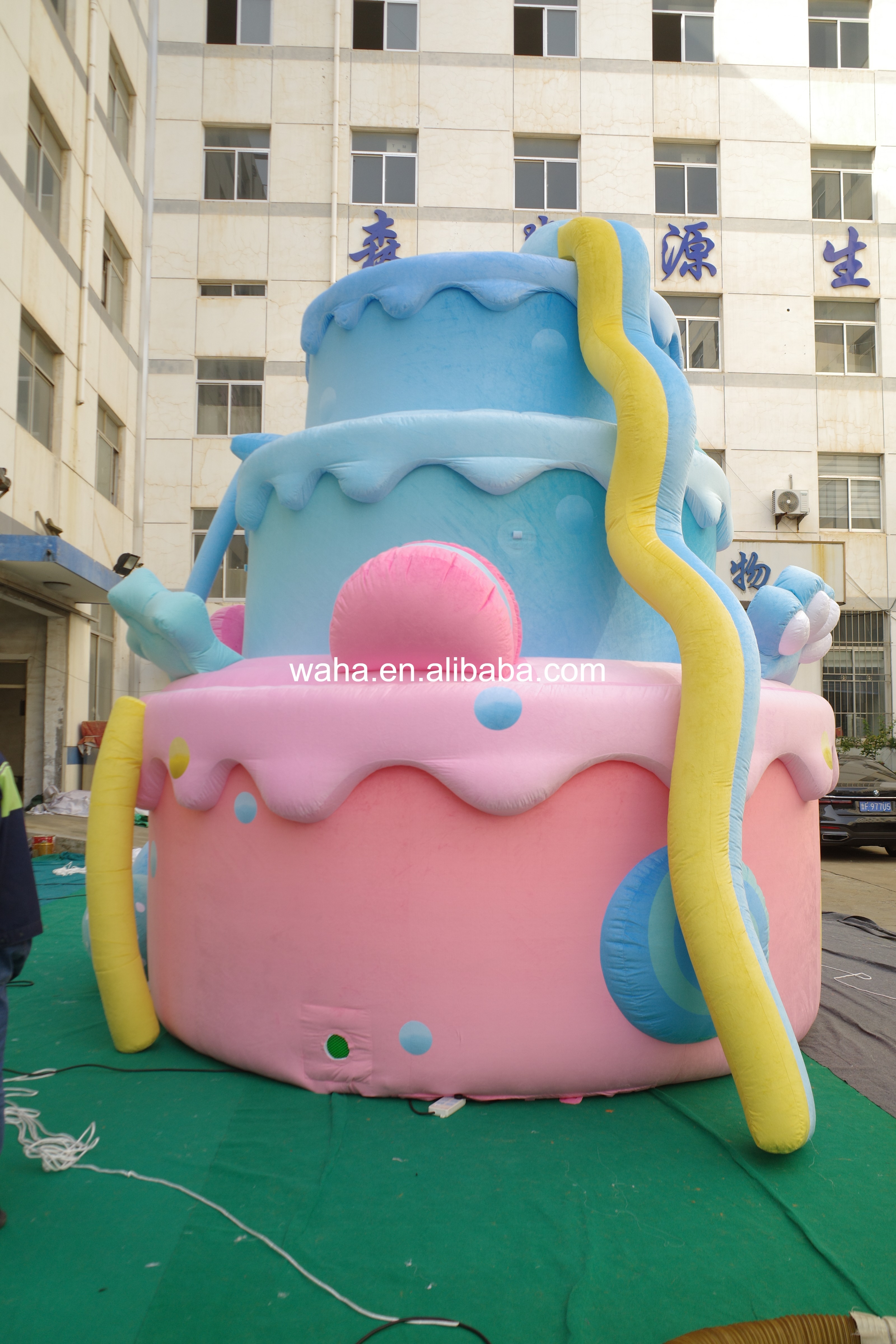 Customized Inflatable Pastel Cake Sculpture, Advertising Inflatable for Commercial Decoration & Photo Booth