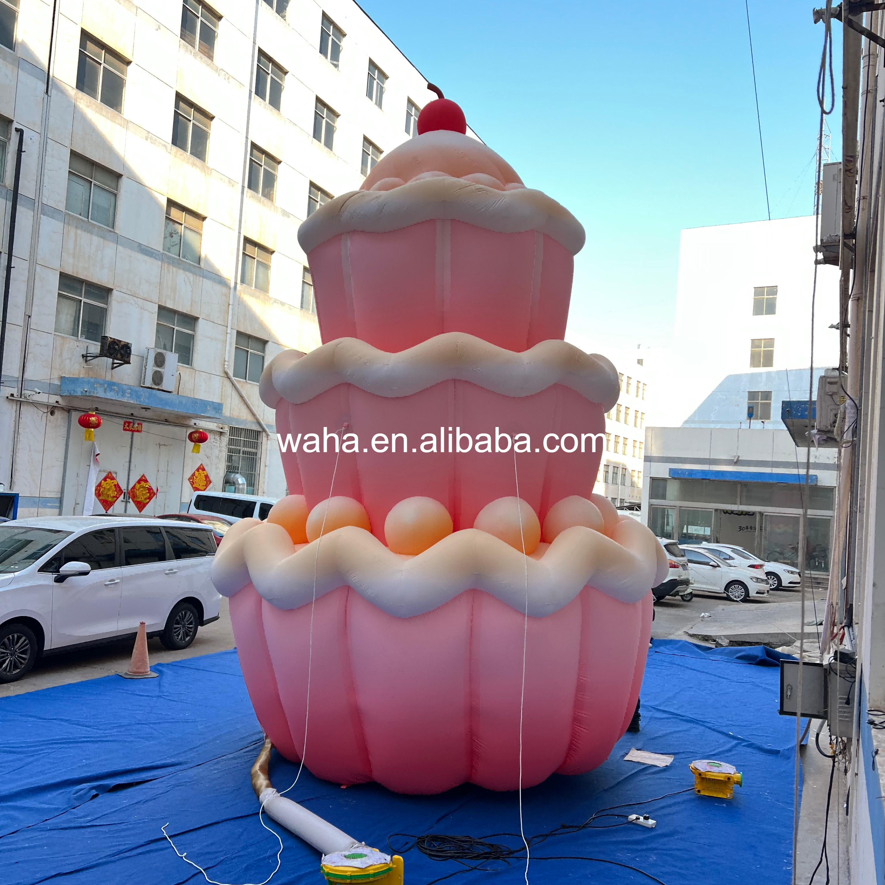 Cute Pink Tiered Cake Inflatable Prop, Promotional Advertising Blow up Inflatable for Celebration & Dessert Shop
