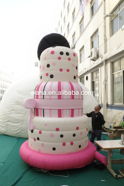 Customized Inflatable Polka Dot Tiered Cake Sculpture, Advertising Inflatable for Commercial Decoration & Photo Booth