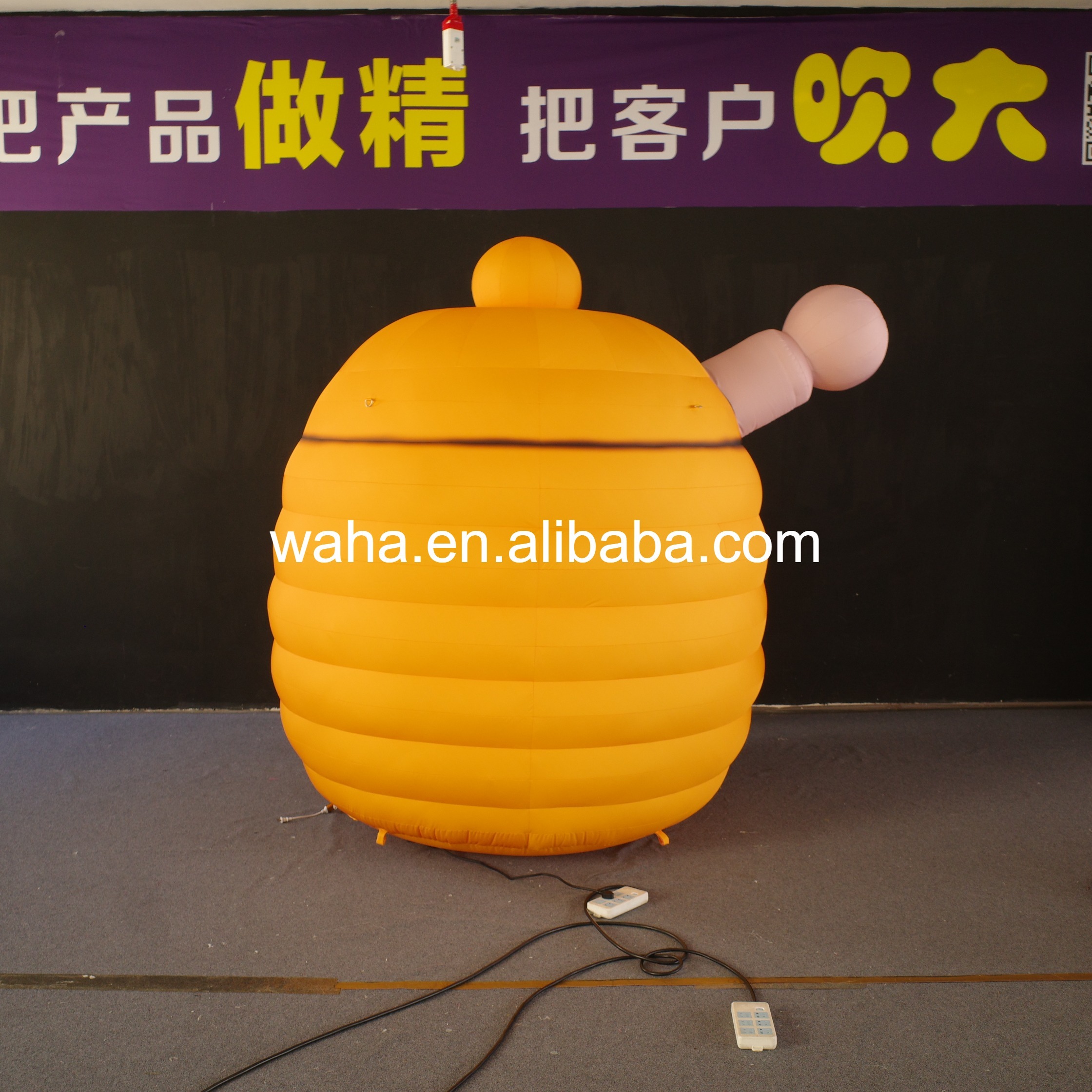 Rotating Honey Pot Inflatable Prop, Promotional Advertising Blow up Inflatable for Theme Park & Carnival