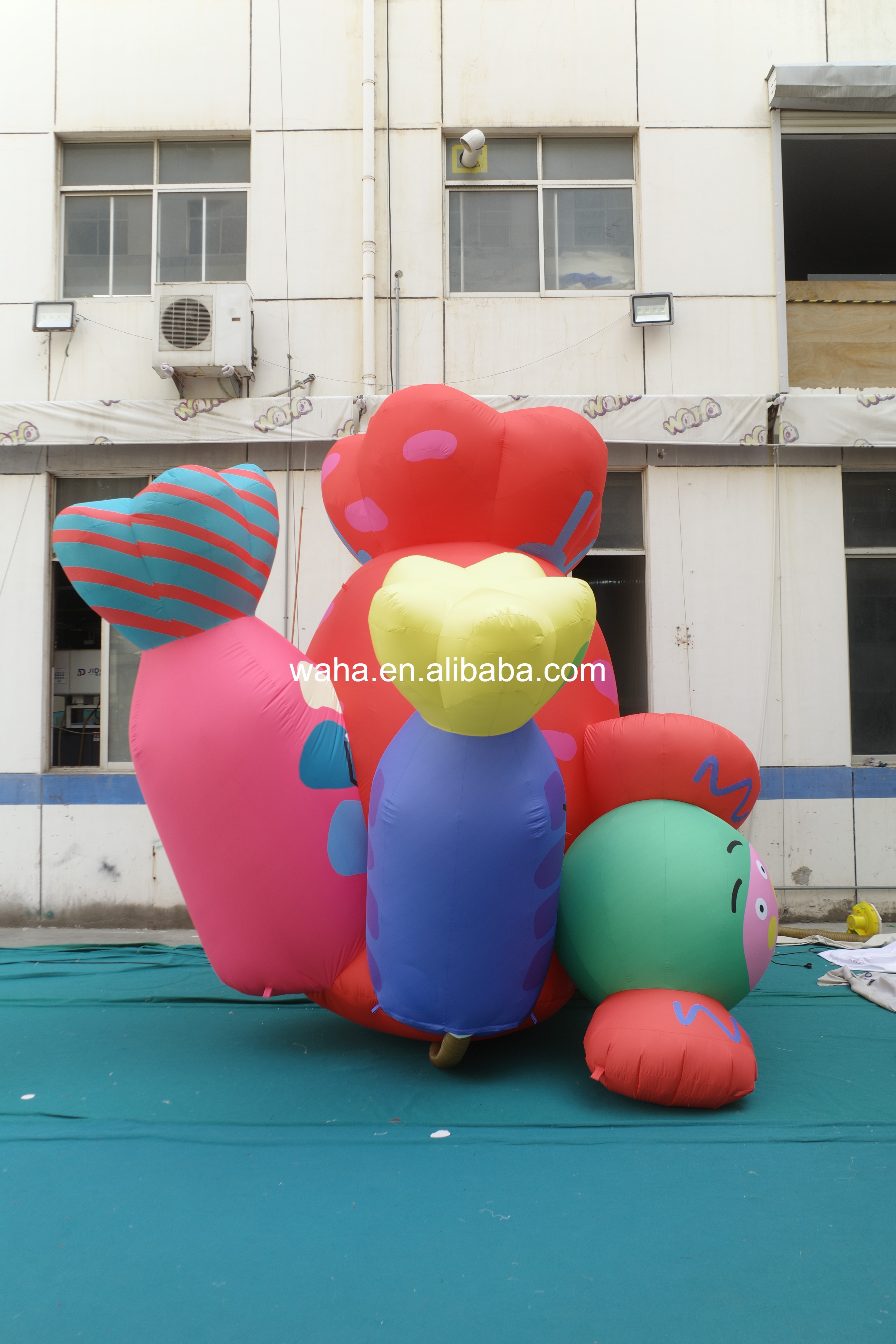 Whimsical Colorful Carrot Inflatable Prop, Promotional Advertising Blow up Inflatable for Carnival & Mall