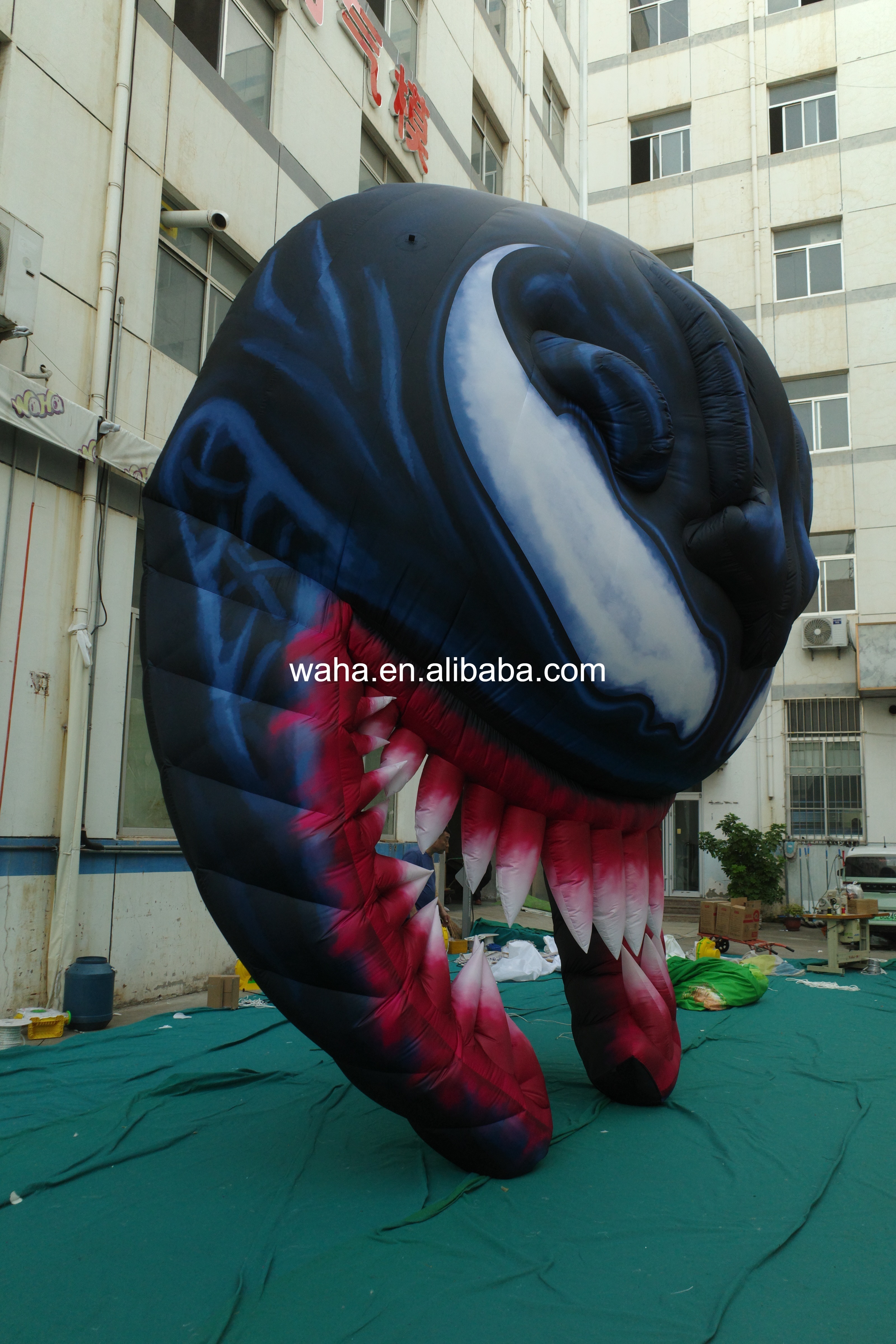 High Quality Realistic Venom Monster Mouth Inflatable, Heavy-Duty Advertising Inflatable for Long-Term Display