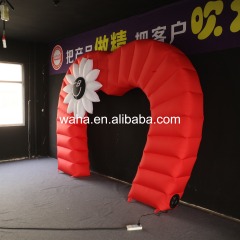 Red Heart Shaped Inflatable Arch with Daisy, Durable Advertising Inflatable for Wedding & Party Entrance