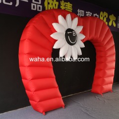 Red Heart Shaped Inflatable Arch with Daisy, Durable Advertising Inflatable for Wedding & Party Entrance