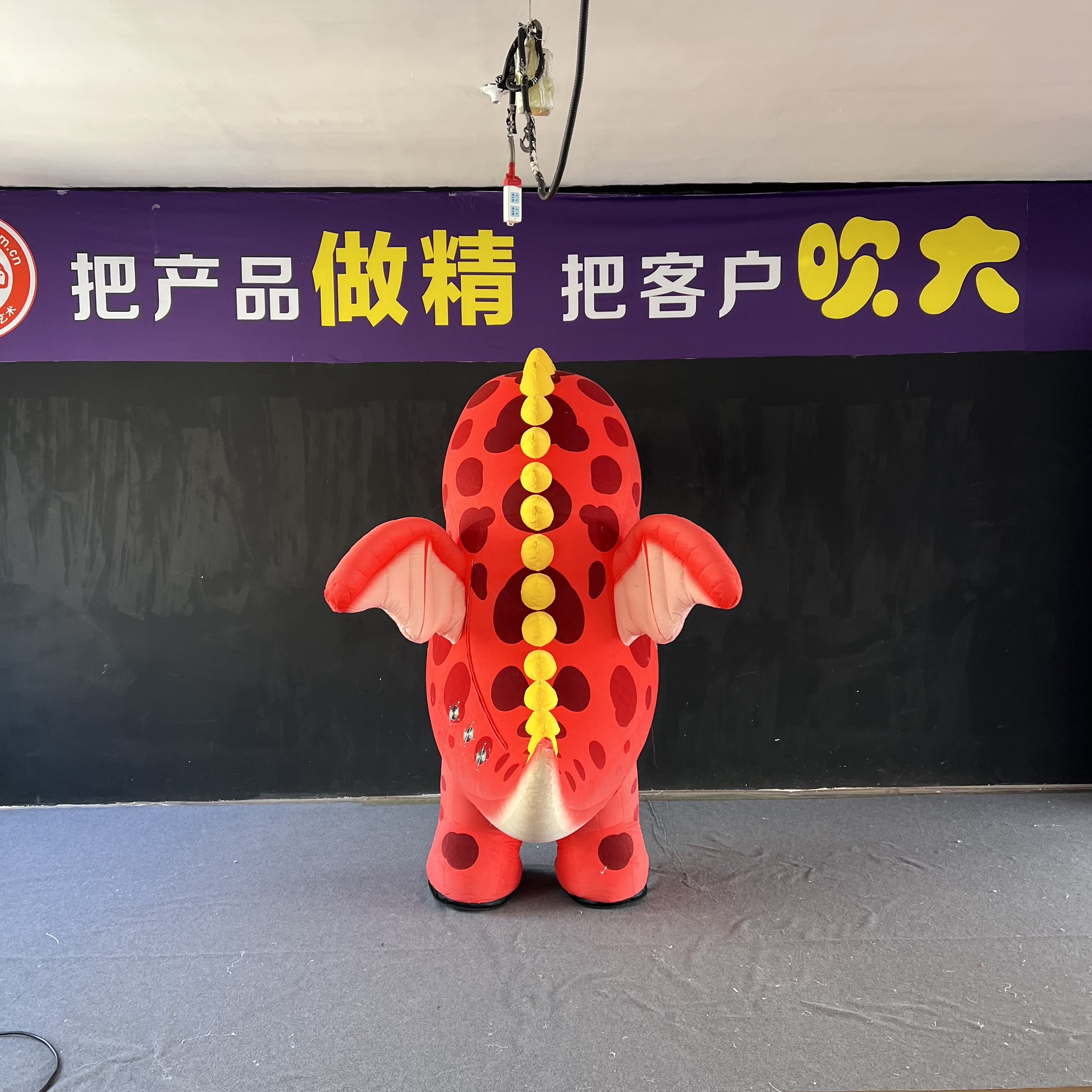 Cartoon Red Dinosaur Inflatable Mascot, Durable Advertising Inflatable for Theme Parks & Children's Events