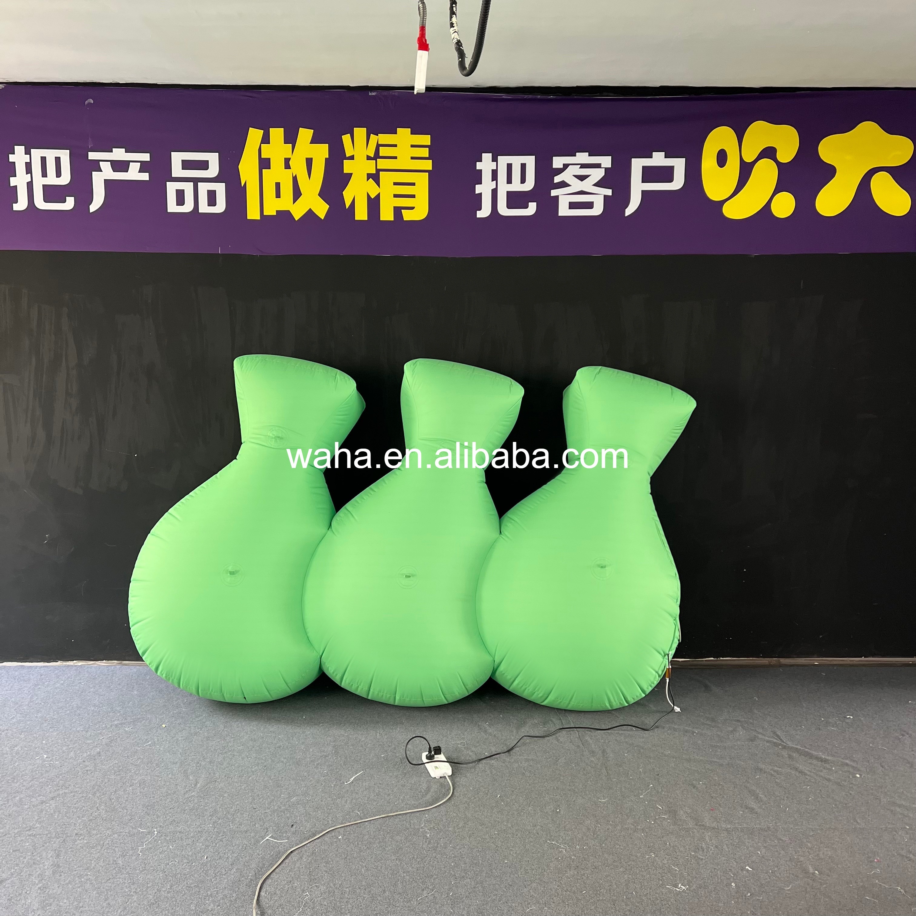 Premium Fluorescent Green Bottle Themed Inflatable, Long-Lasting Advertising Inflatable for Bar Decor & Festival Nights