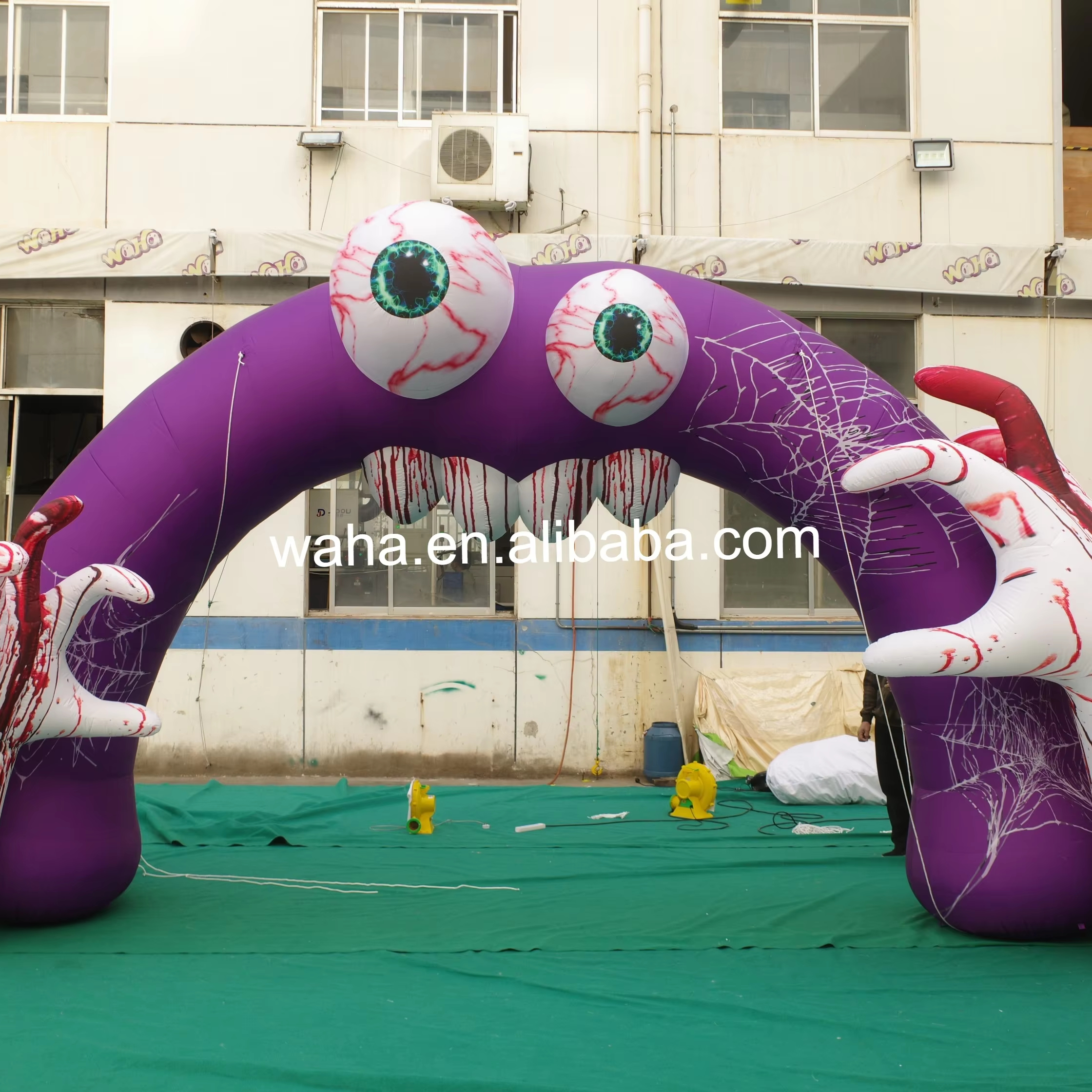 Custom Printed Bloody Horror Inflatable, Personalized Advertising Inflatable for Halloween Events & Retail Promotions