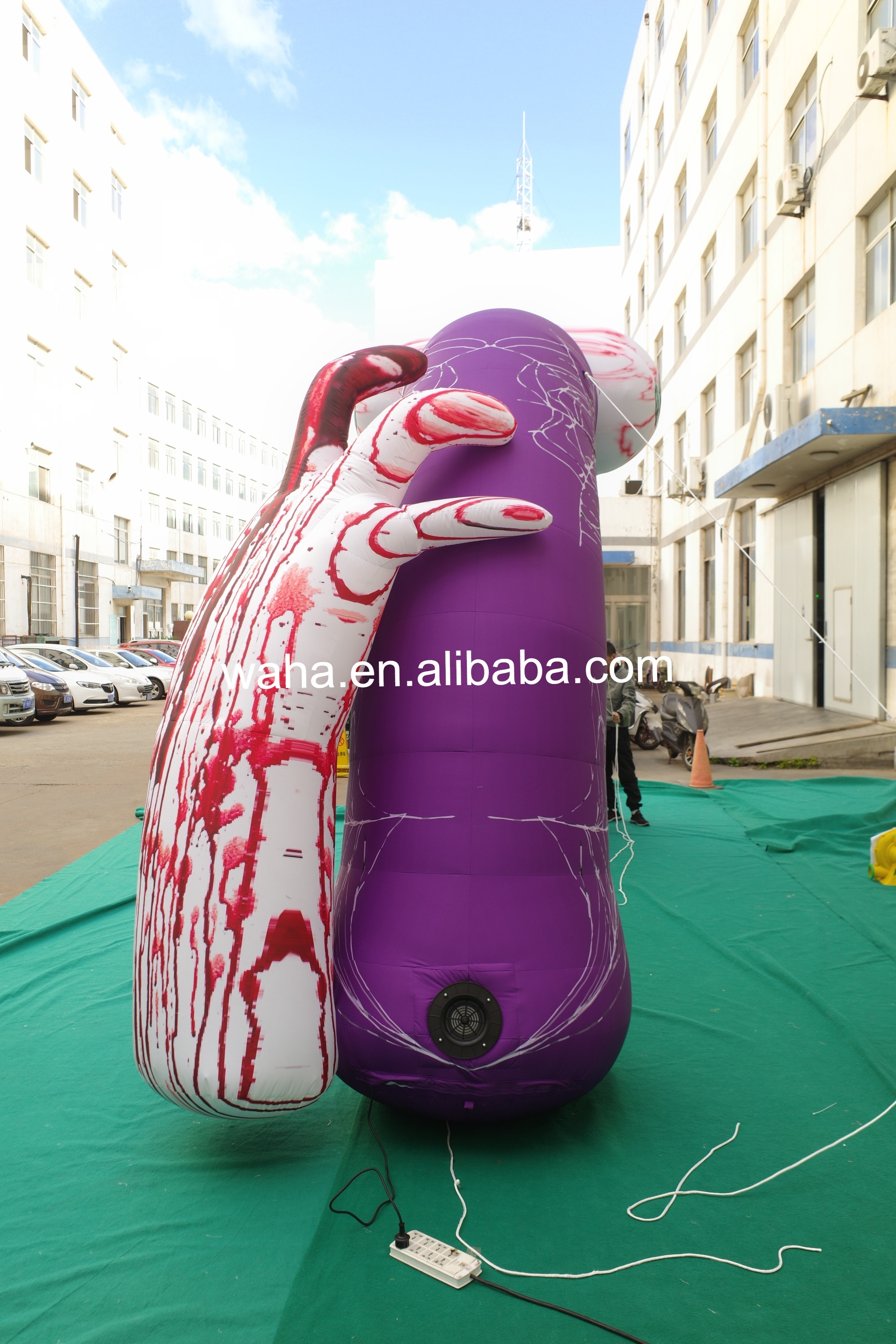 Custom Printed Bloody Horror Inflatable, Personalized Advertising Inflatable for Halloween Events & Retail Promotions