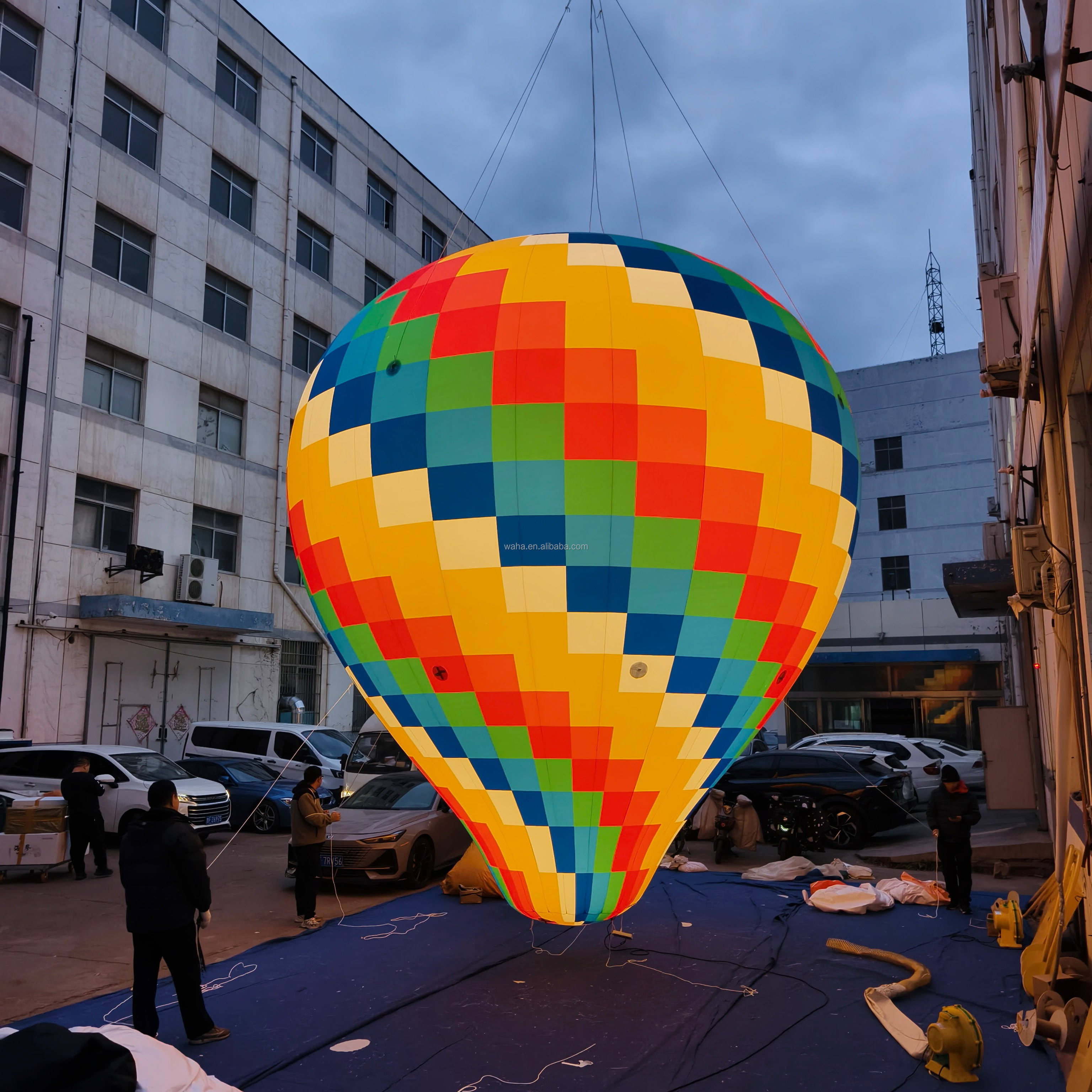 Professional Custom Hot Air Balloon Inflatable, Premium Advertising Inflatable for Commercial Exhibitions & Brand Activations