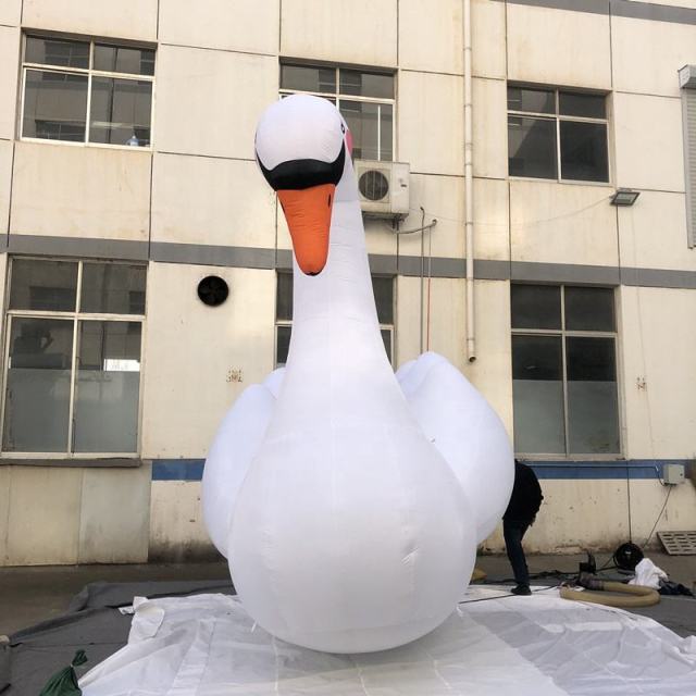 Giant Inflatable White Swan, Elegant Swan Sculpture for Wedding & Event Decor